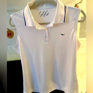 Vineyard Vines ladies golf shirt- NWOT- size Medium